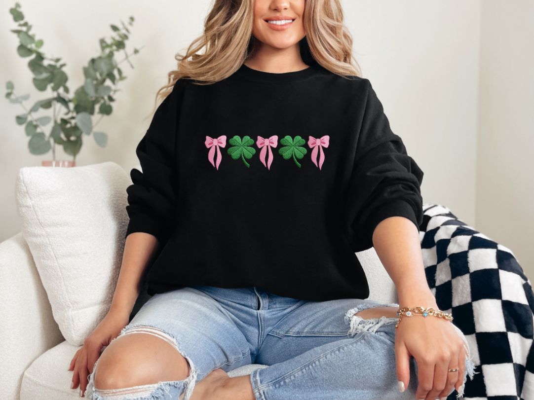 Pink Bows & Clovers